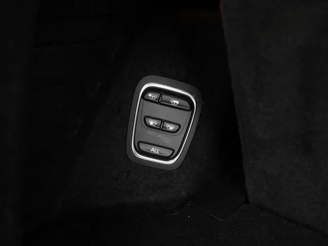 Renault Grand Scénic 1.3 TCe Techno 7p. | 7-persoons | navigatie | all season banden