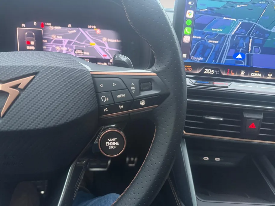 CUPRA Leon 1.5 TSI e-Hybrid Business | Automaat | BTW | Camera | Stoel/Stuurverwarming | Adaptief Cruise Control | Dodehoek Detectie | Climate Control | DAB | Navigatie | Full Led | Keyless