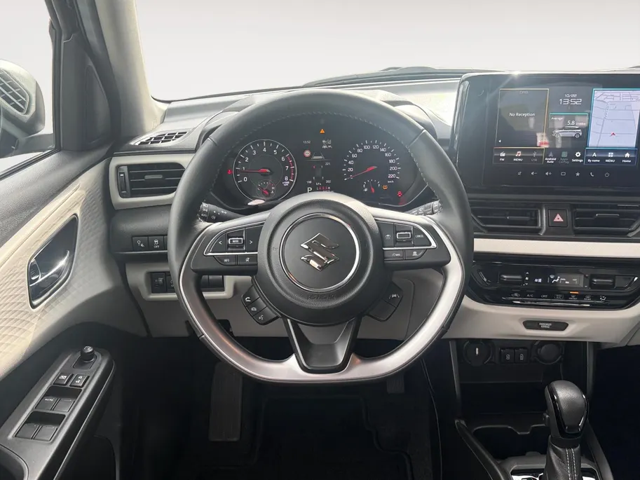 Suzuki Swift 1.2 Select Smart Hybrid Automaat | Achteruitrijcamera | Stoelverwarming voor | Apple Carplay/Android Auto | Adapt. Cruise Control |