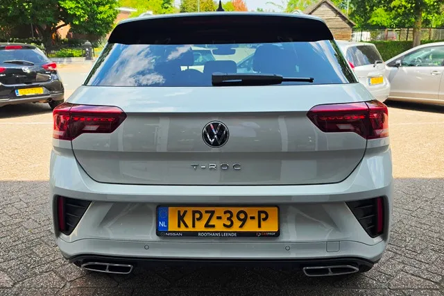 Volkswagen T-Roc 1.5 150PK TSI 7-DSG A/T R-Line Edition - Cold Pack - Park Assist - IQ.Light