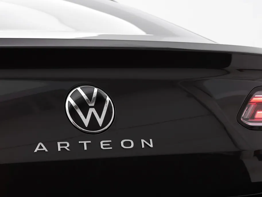 Volkswagen Arteon 1.4 TSI PHEV 218pk DSG eHybrid Elegance Business · Wegklapbare Trekhaak · Camera · Apple/Android Car Play · Dodehoek Detectie · Navigatie · 18'' Inch · EXTRA INRUILKORTING ·
