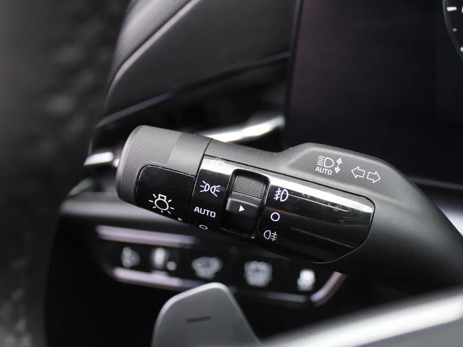 Kia Niro 1.6 GDi Hybrid DynamicPlusLine | Schuif-/kanteldak | Stuur-/stoelverwarming | Cruise adapt. | Camera | Clima | 16' LM |