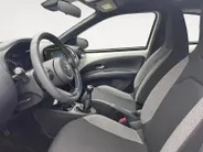 Toyota Aygo X 1.0 VVT-i MT Play | Carplay | Airco | Parkeercamera | Adapt. Cruise Control
