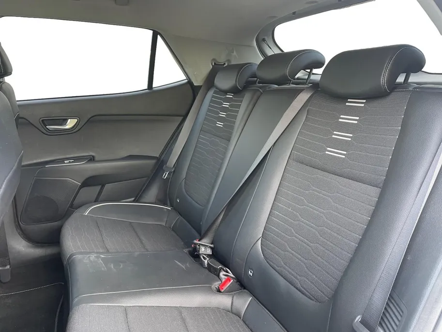 Kia Stonic 1.0 T-GDi MHEV GT-Line Automaat | Climate control | Cruise control | Parkeercamera | Stoel + Stuurverwarming