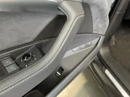 Audi e-tron 55 Quattro 408pk S Edition 95 kWh · SOH 95,8% · Panoramadak · Luchtvering · 360 Camera · Elek. Voorstoelen · Elek. Achterklep · Stoel-& Stuurverwarming · 21'' Inch ·
