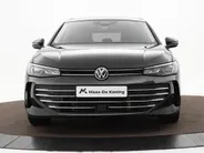 Volkswagen Passat Variant 1.5 eTSI 150pk DSG Business · Camera · Stuur- & Stoelverwarming · Apple/Android Car Play · Massagefunctie Voorstoelen · Garantie t/m 11-06-2028 of 100.000km