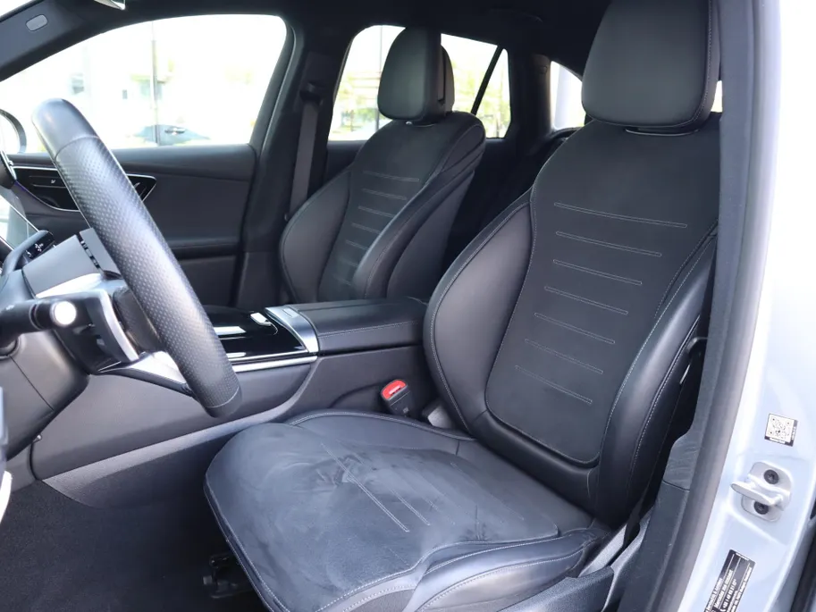 Mercedes-Benz GLC 300 e 4MATIC AMG Line l Keyless l Achteruitrij camera l Stoelverwarming
