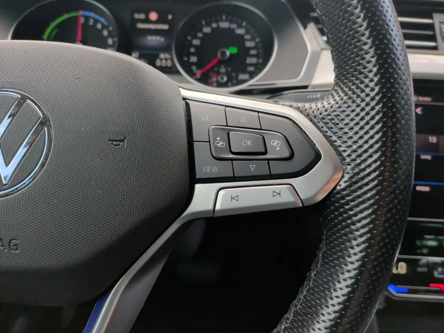 Volkswagen Passat Variant 1.4 TSI PHEV GTE Business | Top staat! | Trekhaak | Clima | NU Rijklaarprijs! Incl.12 Maanden, APK, Onderhoudsbeurt etc! Premiumpakket gratis!