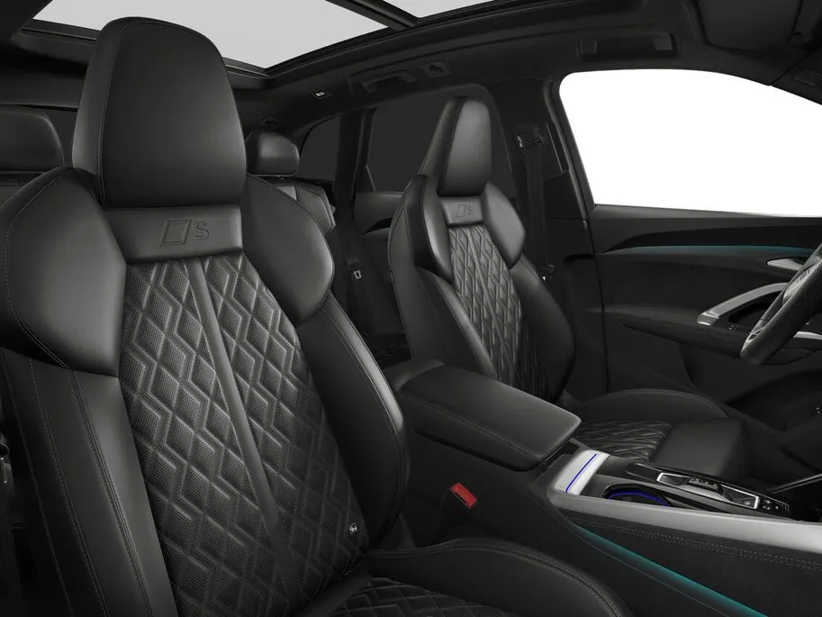 Audi Q5 2.0 TFSI e-hybrid quattro S edition 299 PK · Glazen panoramadak · Trekhaak elek. wegklapbaar · MMI bijrijdersdisplay