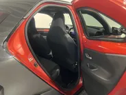 Toyota Aygo X 72PK VVT-i S-CVT Premium Automaat | 1e eigenaar | JBL Audio | Navi | Apple CarPlay/Android Auto | Adaptive Cruise Control | Licht & Regen Sensor | Lichtmetalen Velgen | Keyless Entry |