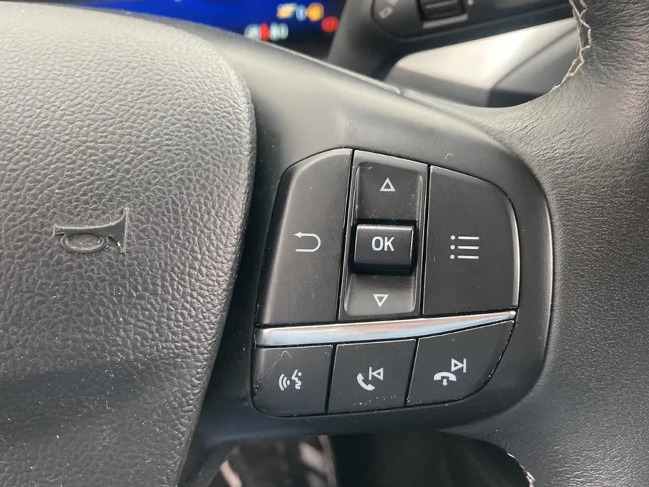 Ford Focus 1.0 EcoBoost Hybrid 125 pk Titanium X Wagon Navigatie - Apple Carplay/ Android Auto - Camera - Draadloos opladen telefoon - Elektrische achterklep