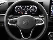 Volkswagen T-Roc Limited Edition 1.5 eTSI 116 PK 7 versn. DSG · Comfort pakket · Achteruitrijcamera · Draadloze telefoonlader · Voorraad OUTLET · Prijs is inclusief inruilpremie ·