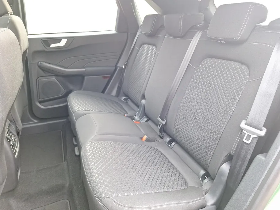 Ford Kuga 2.5 PHEV Titanium | Panoramadak | Camera | Navigatie | Climate Control | Draadloze Apple Carplay&Android Auto | 17' Lichtmetaal | Parkeersensoren |