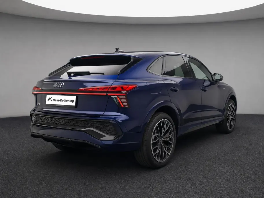 Audi Q3 Sportback 1.5 TFSI e-hybrid S edition 272 PK · Matrix LED koplampen · OLED achterlichten · Tech pakket Pro