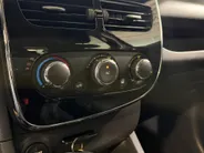 Renault Clio Estate 90PK TCe Expression | Navi | Armsteun | Bleutooth | Cruise Control | Lichtmetalen Velgen | Airco | USB | Leder Stuurwiel |