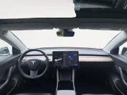 Tesla Model 3 Standard RWD Plus 60 kWh 87,8% SoH | 448Km Actieradius | Goed onderhouden! | Panoramadak | Elektr. Stoelen | Autopilot | 12 maanden garantie! |