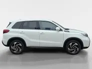 Suzuki Vitara 1.5 Hybrid Style automaat | Kantel / schuifdak | 17' lichtmetalen velgen | Navigatie | Achteruit rij camera