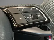 Audi A3 Limousine 30 TFSI/110PK S edition · Navigatie · Camera + Parkeersensoren · Apple/Android · Garantie t/m 16-10-2027 of 100000km.
