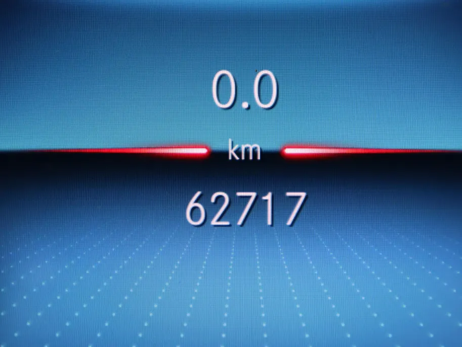 Mercedes-Benz E-Klasse 300 e AMG Line l Trekhaak l Panoramadak l Keyless l stoelverwarming