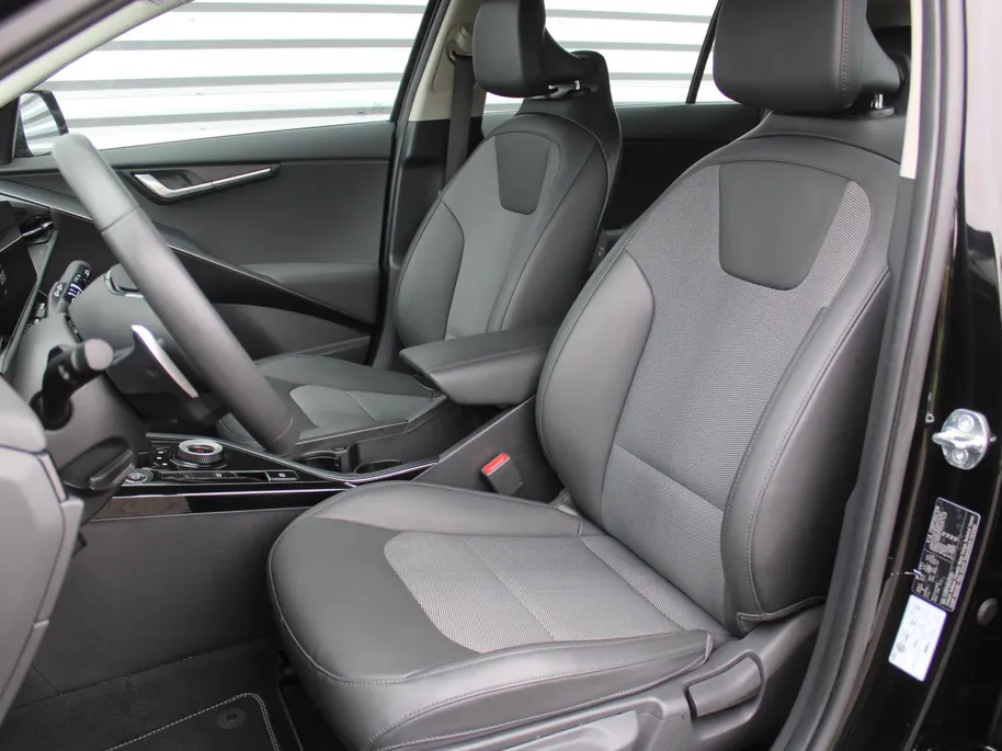Kia Niro EV DynamicLine 64.8 kWh | Clima | Camera | Cruise adapt. | Apple Carplay/Android Auto | Navi | 17' LM |