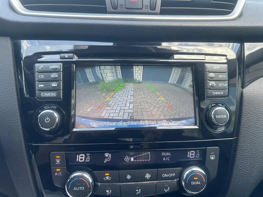 Nissan QASHQAI 1.2 Acenta | Climate | Cruise | Trekhaak | Parkeersensoren | Camera | Navigatie |