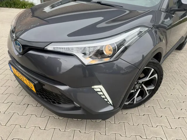 Toyota C-HR 1.8 Hybrid Style | PDC v/a | Stuur/Stoelverwarm. | Camera |