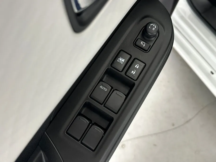 Suzuki Swift 1.2 Style Smart Hybrid Automaat | Navigatie | Apple Carplay/Android Auto | Adaptieve Cruise Control