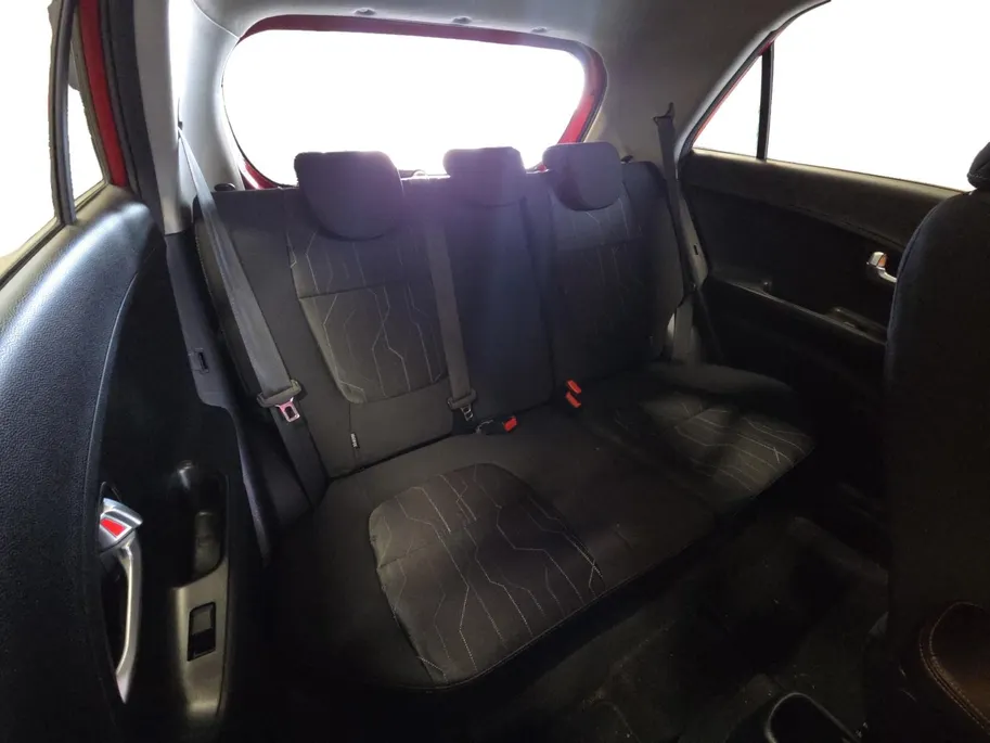 Kia Picanto 1.0 DynamicLine 5 Zitplaatsen | Dealer onderhouden | Climate control & cruise control | Bluetooth | Lichtmetalen velgen | Metallic lak | Bovag garantie | NAP