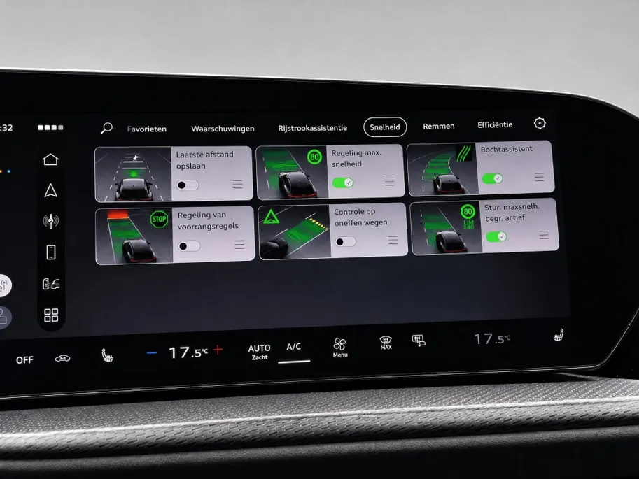 Audi Q5 2.0 TFSI e-hybrid 299PK S-tronic Quattro S Line · Panoramadak · Leder · 360 Camera · Drive select ·  Wegklapbare Trekhaak · Garantie t/m 21-05-2030 of 120000km
