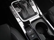 Kia Ceed 1.5 T-GDi GT-Line | Stuur-/stoelverwarming | Schuifdak | Cruise adapt. | Camera | 17' LM | LED | Dodehoek sensor | Draadloze lader |