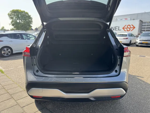 Nissan QASHQAI 1.3 MHEV Xtronic N-Connecta 1/2 leder
