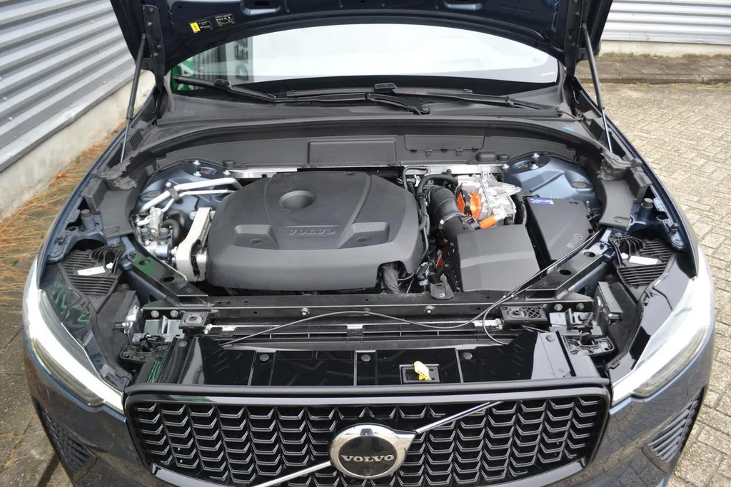 Volvo XC60 T8 PLUG-IN HYBRID AWD ULTIMATE