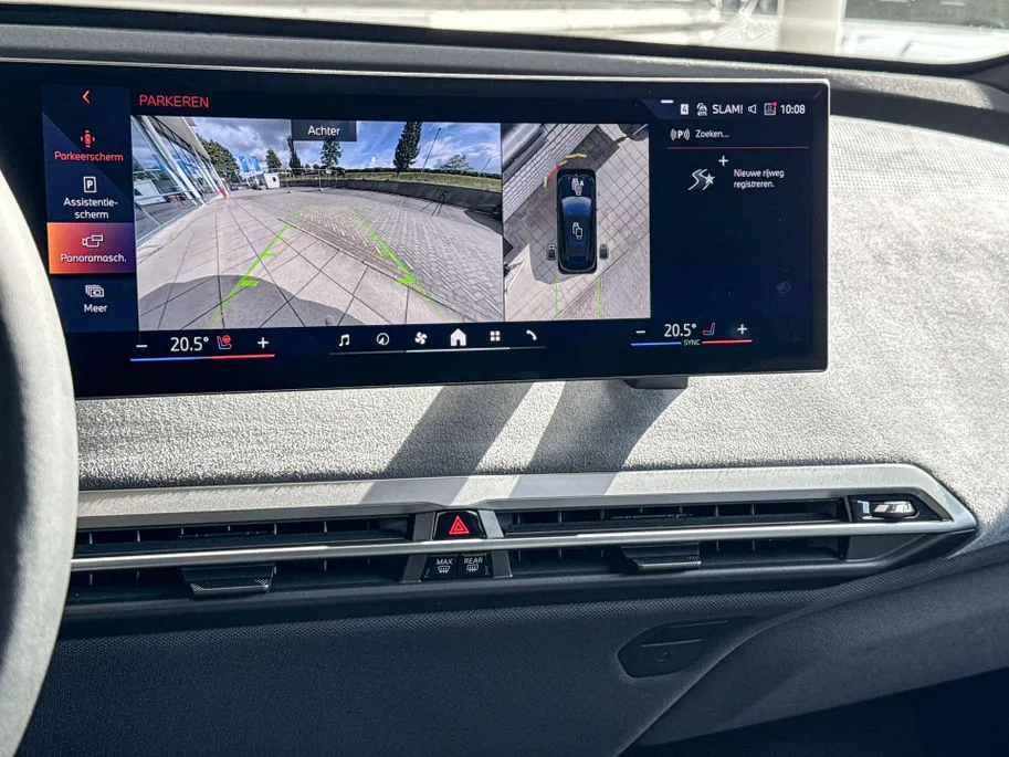 BMW iX xDrive45 101 kWh