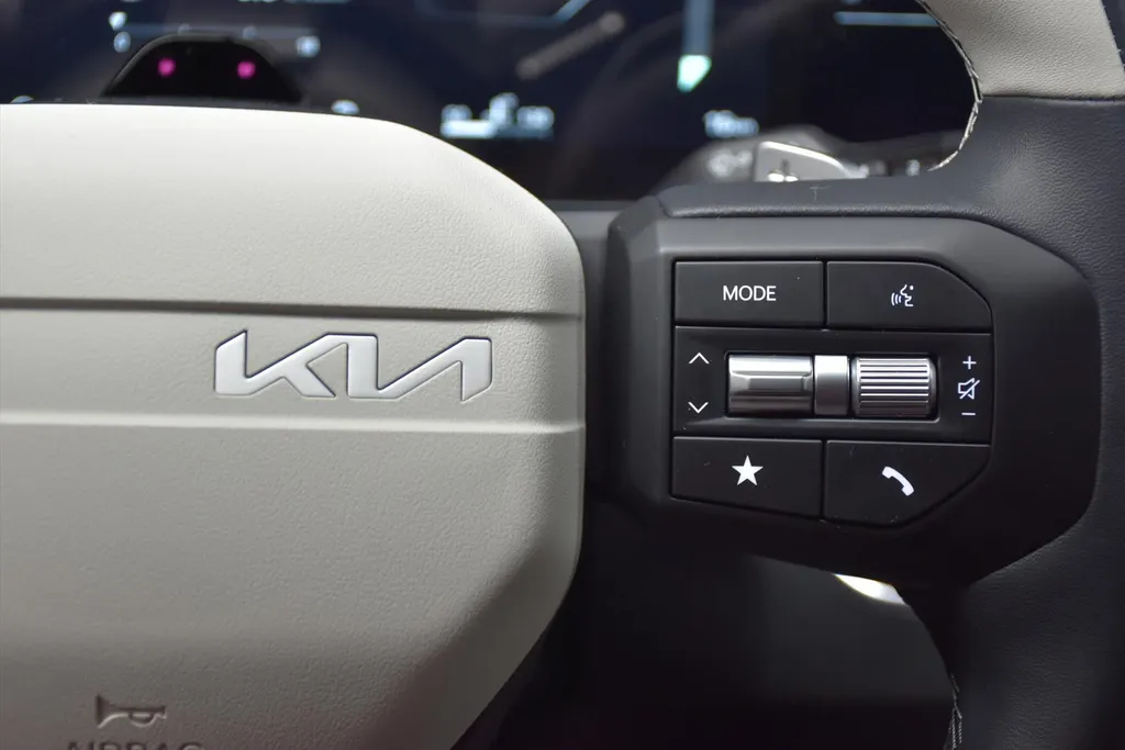 Kia K4 1.0 T-GDi MHEV 115pk DCT7 GT-Line Launch Edition (schuifdak)