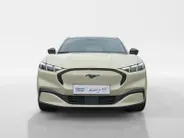 Ford Mustang Mach-E Extended Premium RWD 88 kWh | Afneembare trekhaak | Stoelverwarming | Leer bekleed | 18' Lichtmetaal | Adaptive Cruisecontrol | Dodehoekdetectie | Led verlichting | Climate Control | Nieuw te bestellen |