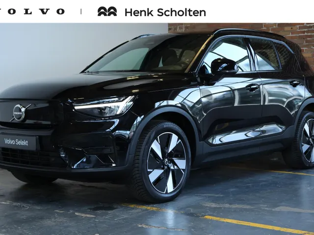 Volvo EX40