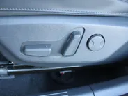 Kia Niro 1.6 GDi Hybrid ExecutiveLine | Camera | Leer | Schuifdak | Stoelverwarming+ventilatie | Elektr. stoelverstelling + achterklep | 18' LM | HUD |