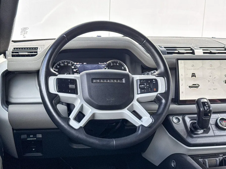 Land Rover Defender 110 2.0 P400e 110 X-Dynamic HSE