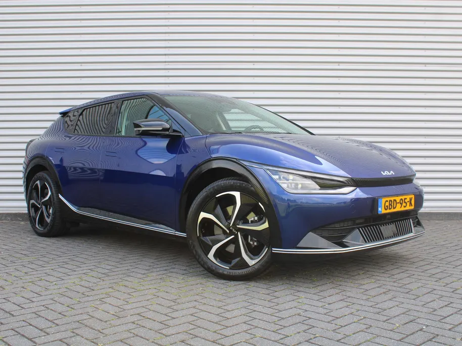 Kia EV6 Edition Advanced 77.4 kWh | Stuur-/stoelverwarming | BTW | Camera | Cruise adapt. | Elektr. achterklep + stoelbediening | 20' LM | 17% bijtelling |