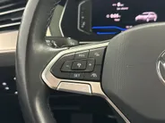 Volkswagen Passat Variant 1.5 TSI R-Line Business + DSG Automaat | Panoramadak | Trekhaak | Elektrische Stoelen