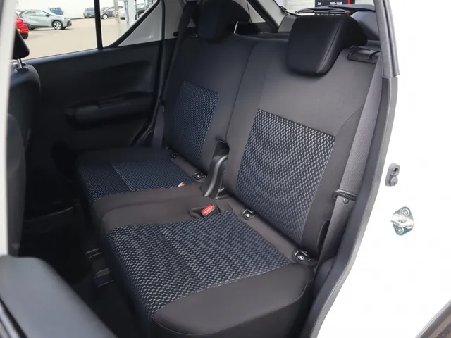 Suzuki Ignis 1.2 Hybrid Select Carplay | Bi-tone