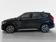 BMW X1 sDrive18i Business Edition Plus | Trekhaak | Leder | Navi | Stoelverwarming | Head-Up Display | Ambient Lighting | NL AUTO | Cruise Control | Climate Control | 12 maanden Bovag garantie |