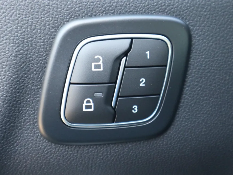 Ford Kuga 2.5 PHEV ST-Line X | ADAP CRUISE | WINTERPACK | BLIS |