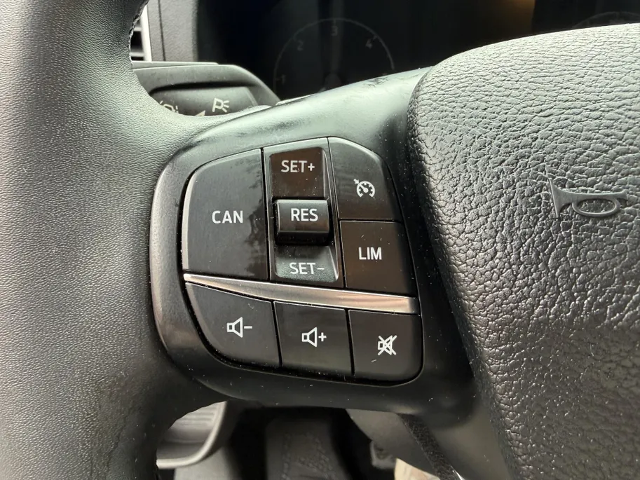 Ford Transit Custom dubbele cabine 320 2.0 TDCI L1H1 Limited
