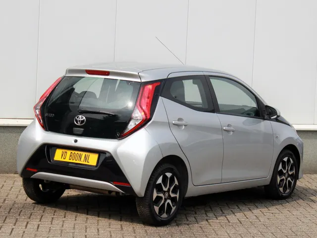 Toyota Aygo 1.0 VVT-i x-cite | Carplay / Android Auto | Camera | All Season