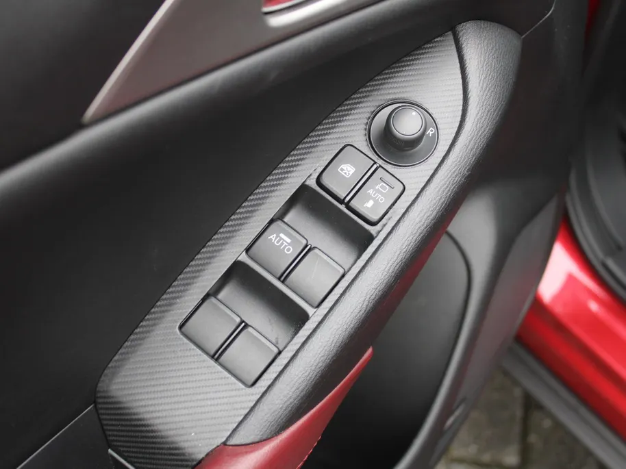 Mazda CX-3 2.0 SkyActiv-G 120 GT-M | Stuur-/stoelverwarming | Leer | Dodehoek detectie | Camera | Bose | HUD | LED | 18' LM | Cruise adapt. | Navi | Clima |