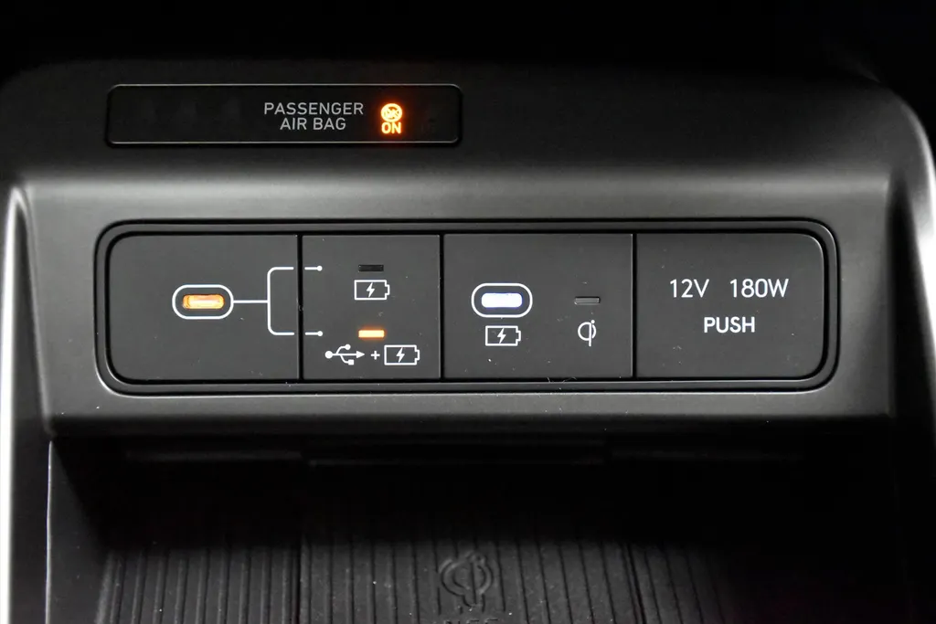 Hyundai Kona 1.6 GDI HEV 138pk DCT Premium Sky || Voorraad Deal!