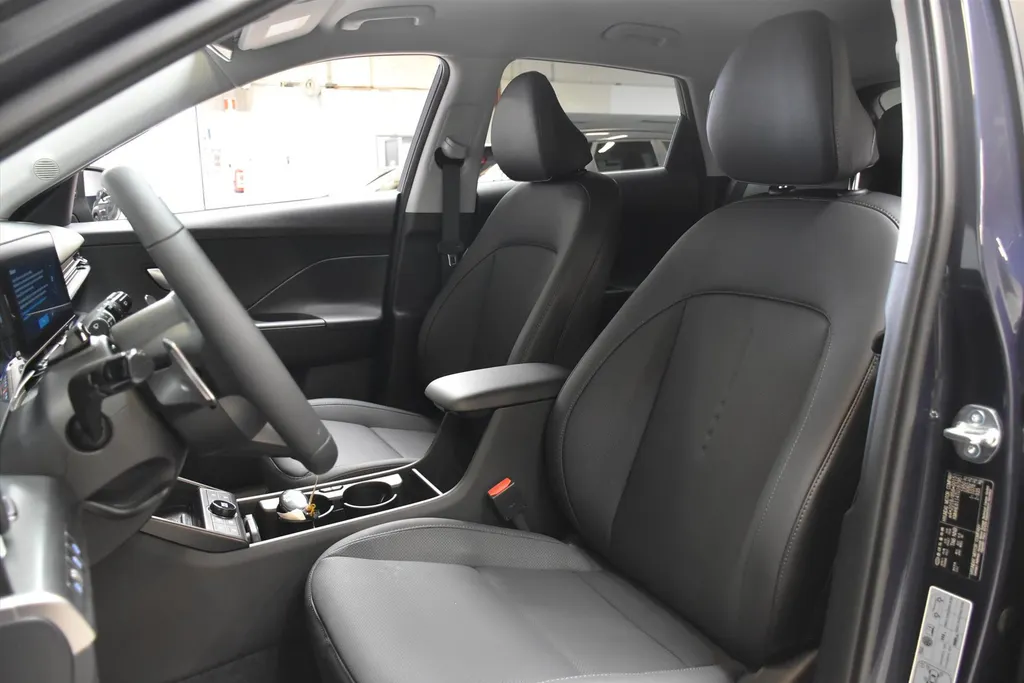 Hyundai Kona 1.6 GDI HEV Premium Sky