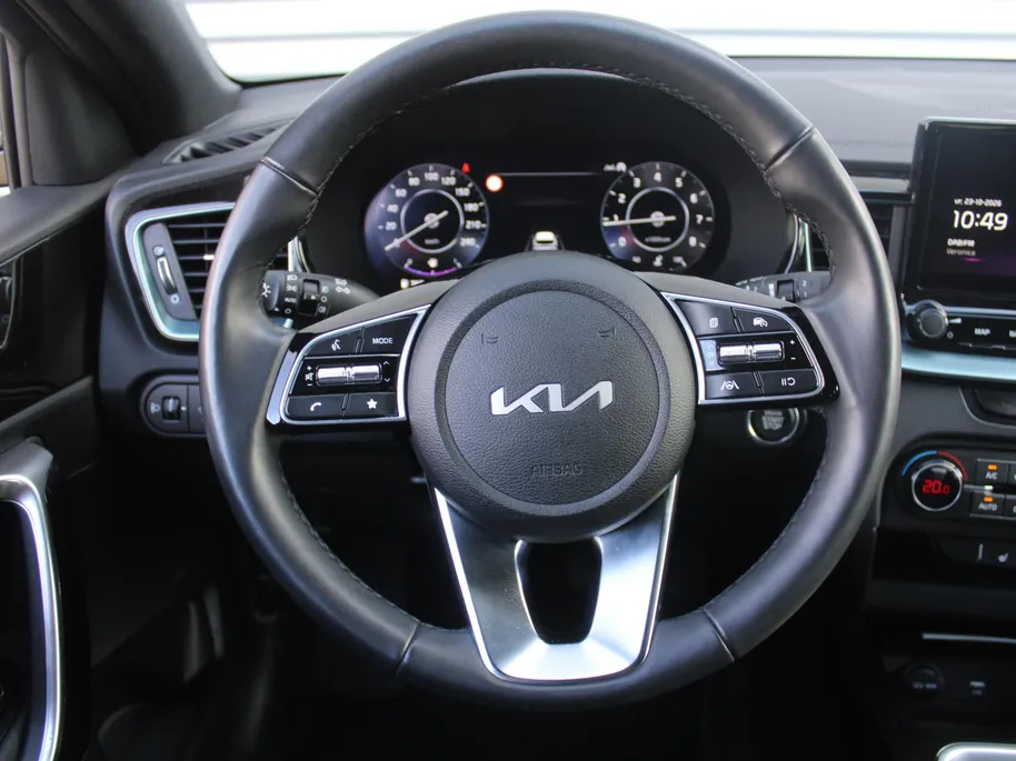 Kia Ceed Sportswagon 1.0 T-GDi Design Edition | Stuur-/stoelverwarming | Cruise | Camera | 16' LM | Dodehoekdetectie | JBL audio | LED | Elektr. achterklep |