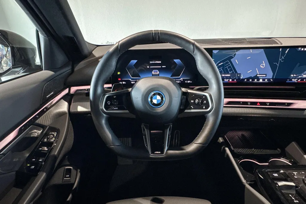 BMW i5 Touring eDrive40 84 kWh